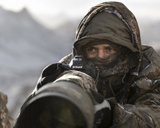 Посланикът на Nikon Венсан Мюние снима застрашения от изчезване снежен леопард